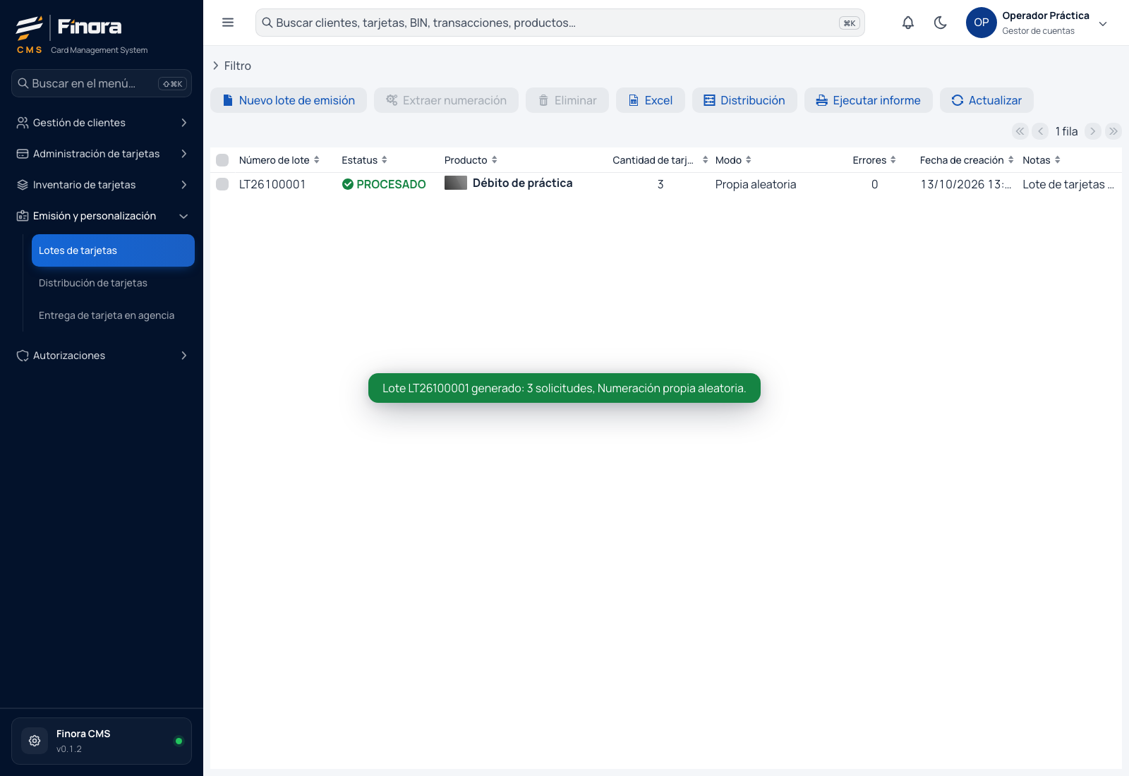 Lista de lotes con LT26100001 procesado, 3 tarjetas, modo propia aleatoria y 0 errores